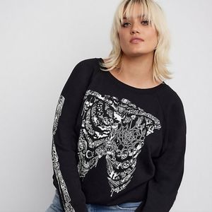 TORRID Tattoo Bones Cozy Fleece Glow in Dark Sweatshirt discontinued Halloween